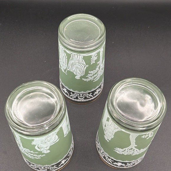 3 Vintage Wedgewood Jasperware Hellenic Jeanette Green Greek Glasses - Picture 5 of 8
